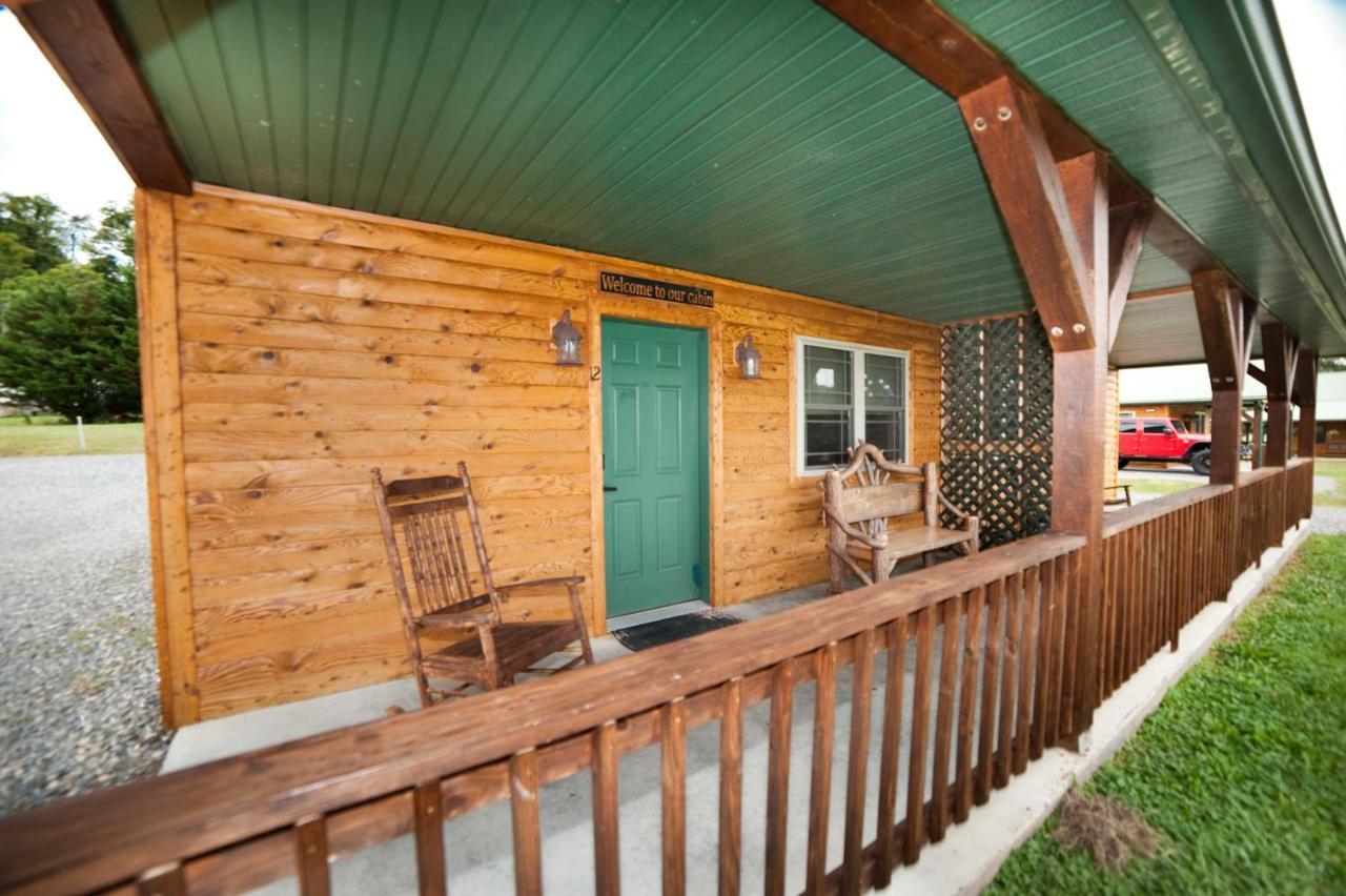 7Cs Lodging Flintstone Exterior foto